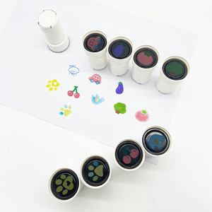 Sello de Goma Pre-Entintado Multicolor con Diseño Personalizado, Sello de Dos Colores - Product Image 1