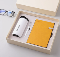 Carnet de notes A5 en similicuir style Dowling avec petit patch, idéal pour le bureau, et coffret cadeau isolant pour tasse à café pour réunions d'affaires