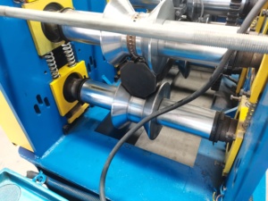 Thép Mạ Kẽm GI Bát Giá<span class=keywords><strong>c</strong></span> Ống Nhà Để Xe <span class=keywords><strong>Rolling</strong></span> Shutter <span class=keywords><strong>C</strong></span>ửa CuộN Máy Ép - Product Image 3