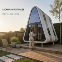 Maison préfabriquée en verre triangulaire, cabane modulaire, structure préfabriquée avec fenêtres latérales panoramiques