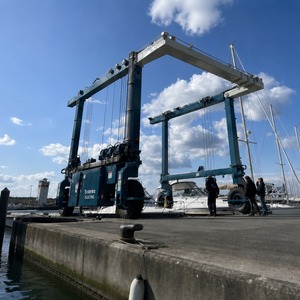 Lève-bateau haute capacité 5 tonnes pour opérations de mise à l'hivernage des bateaux avec structure en acier résistant à la corrosion - Product Image 6