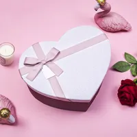 Boîte cadeau de luxe en carton rigide de haute qualité en forme de cœur pour la Saint-Valentin, personnalisable selon vos besoins