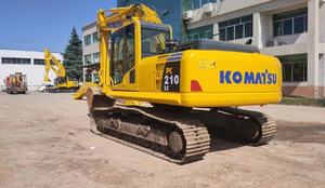 Mini-excavatrice Komatsu PC210 d'occasion certifiée de haute qualité, moteur Caterpillar, pompe, modèle 2018, 21 tonnes, 123,2 kW, assurance prix - Product Image 3