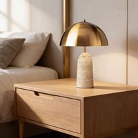 Lampe de bureau en marbre de luxe style nordique, pour chambre à coucher, salon, hôtel, gîte, lampe de chevet tendance en forme de champignon, modèle en métal pour chambre d'exposition