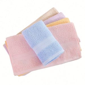 Serviette de Visage Adulte Personnalisée avec Logo, Design Satiné en Arête de Poisson, Technologie de Tissage en Coton, Absorbante, Douce et Épaisse, Utilisation Domestique, Certifiée Oeko-Tex - Product Image 6