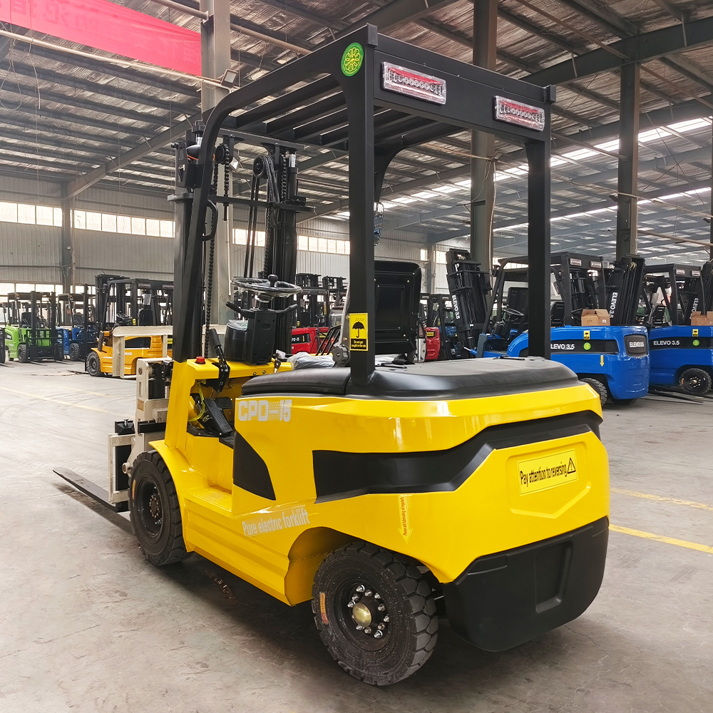 2 ton electric forklift