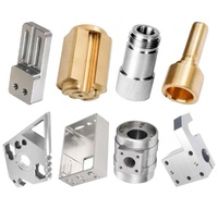 Serres-câbles, guides et entretoises en aluminium usinés avec précision par CNC