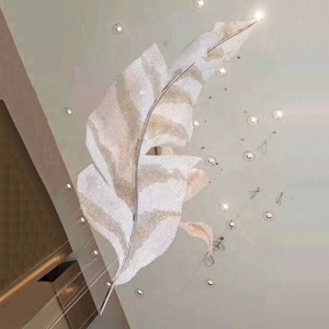 Blad-vormige aangepaste hand-made acryl plafondlamp voor hotel versieren verlichting - Product Image 4