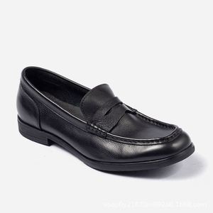 Produits les plus vendus Chaussures en cuir italiennes pour hommes de luxe faites à la main Chaussures en cuir décontractées pour hommes exquises et attrayantes - Product Image 4