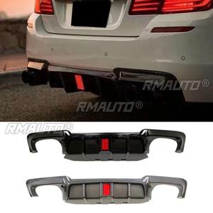 Diffuseur de pare-chocs arrière noir brillant pour BMW Série 5 F10 F18 2010-2016 - Accessoire de modification automobile - Product Image 1