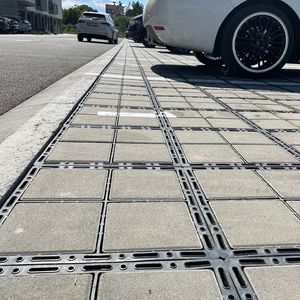 Panneaux de renforcement de sol en grille de pavage en HDPE noir Sunsbuild, haute résistance à la compression pour les projets de voies d'accès, de patios, de chemins et de parkings - Product Image 4