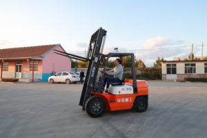 하이 퀄리티 1 톤 2 톤 2.5 톤 3 톤 디젤 지게차 농장 사용자 정의 전기/거친 지형 스태커 포크 트럭 지게차 - Product Image 4