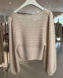 Pull en laine/cachemire chic pour femme, col en V, tricoté à l'ordinateur, respirant, style décontracté sans effort, anti-froissement, logo sur le devant - Product Image 2