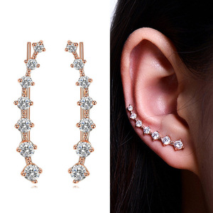 Orecchini a griffa scintillanti con zirconi cubici da donna, gioielli eleganti e minimalisti - Product Image 3