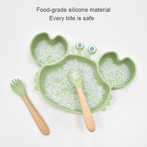 Plato de succión de silicona de grado alimenticio para bebé, vajilla dividida antideslizante con forma de cangrejo de dibujos animados para niños pequeños que aprenden a comer - Product Image 4