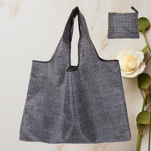 Sac fourre-tout pliable Mailer grand format en polyester et coton écologique avec bandoulière – Sac de shopping et de sport réutilisable en Ripstop (motif lettres) - Product Image 3