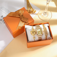 Coffret Cadeau 3 Pièces pour Femme : Montre à Quartz, Bracelet Doré et Collier Cœur – Idéal Anniversaire (Vente en Gros)
