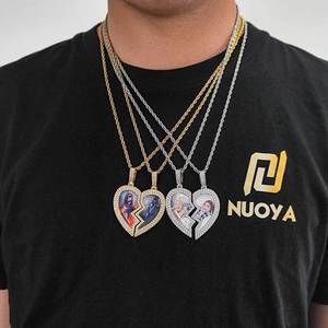 Collier avec pendentif en forme de cœur personnalisé en cuivre unique, scintillant, gravé avec une photo, pour les couples - Product Image 2
