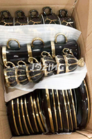 Vente directe d'usine, service de vente en gros de vaisselle de luxe à bord doré, vente par carton, plusieurs couleurs et tailles, vente en gros en stock