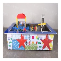 Aire de jeux intérieure commerciale pour enfants Table de jeu souple avec caractéristiques d'eau pour les tout-petits