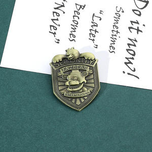 2024 <span class=keywords><strong>FNAF</strong></span> Security Guard Badge <span class=keywords><strong>Freddy</strong></span> Fazbear's Night Guard en <span class=keywords><strong>FNAF</strong></span> <span class=keywords><strong>Disfraz</strong></span> Regalos para niños Hombres Mujeres y Fans - Product Image 2