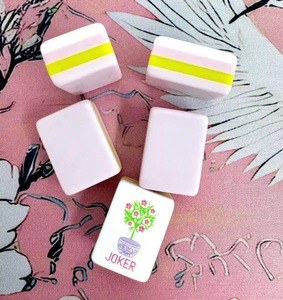 Tuiles de Mahjong <span class=keywords><strong>en</strong></span> Acrylique Rose, Jeu de Mahjong Portable pour le Voyage et le Camping avec Joker Fleur, pour le Divertissement Familial <span class=keywords><strong>en</strong></span> Intérieur et <span class=keywords><strong>en</strong></span> Extérieur, Cadeau - Product Image 6