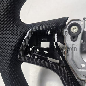Volant de direction en cuir perforé de haute qualité en fibre de carbone pour Hyundai Veloster - Product Image 4