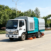Camion d'assainissement urbain Dongfeng 4x2, camion à vide pour eaux usées 8 m³, camion d'aspiration des boues pour l'extraction des boues municipales et le transport des déchets