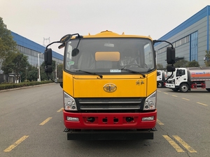 Dongfeng 12 Cubic New Manual Diesel Euro 6 Sewage Vacuum <b>Tanker</b> <b>Truck</b> 150-250hp 15-20T GVW - Product Image 2