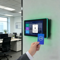 Toplantı Odası Android İnteraktif Dokunmatik Ekran Poe Duvara Monte Ekran Lcd Monitör Ayarlanabilir Led Aydınlatma Çubuğu Konferans Tableti