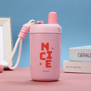 <span class=keywords><strong>Bouteille</strong></span> d'eau portable avec paille et corde <span class=keywords><strong>Bouteille</strong></span> d'eau chaude froide d'été <span class=keywords><strong>Jus</strong></span> de café <span class=keywords><strong>sous</strong></span> <span class=keywords><strong>vide</strong></span> en acier inoxydable - Product Image 5