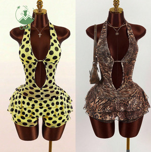 Abito <span class=keywords><strong>Corto</strong></span> da Donna con Stampa Leopardata, Sexy e Aderente, con Spalline Incrociate, Schiena Scoperta, Allacciatura e Volant - Product Image 1