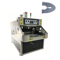 Presse à chaud industrielle à table coulissante automatique pour le gaufrage et le thermoformage des empeignes de chaussures de sport