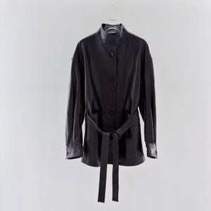 Nouvelle Arrivée Manteau <span class=keywords><strong>Trench</strong></span> en Cuir Espagnol <span class=keywords><strong>Noir</strong></span> pour <span class=keywords><strong>Femme</strong></span>, <span class=keywords><strong>Mi</strong></span>-<span class=keywords><strong>Long</strong></span>, Boutonné et Ceinturé, Idéal pour Visite de Galerie d'Art, Sur Mesure - Product Image 2