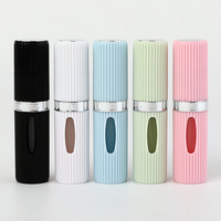 Fabrication d'atomiseurs de parfum rechargeables en plastique, flacons d'échantillons de parfum avec bouchon à vis, design élégant, emballage personnalisé