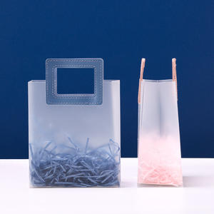 ロゴカスタム対応 高級PVC製 ショッピングトートバッグ フロスト加工 透明ハンドル 販促用 防水 大容量 - Product Image 3