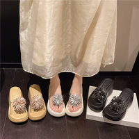 Sandales compensées transparentes pour femmes avec strass étincelants, idéales pour l'été en extérieur