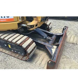 Miniexcavadora Amarilla de Alto Rendimiento de 3.5 Toneladas 303.5 CR con Giro de Cola Cero, Orugas de Goma, Cucharón de 0.12m, Potencia de 22.2kW y 1 Año de Garantía - Product Image 3