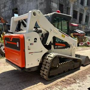 Chargeuse compacte sur chenilles Bobcat T650 d'occasion, très demandée, avec moteur d'origine, pour travaux de terrassement sur chantier - Product Image 1