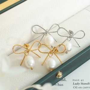 Fashion Fine Stainless Steel Freshwater Pearl Earring 18k Gold Plated <b>Bow</b> Stud Earring - Product Image 6