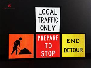 Panneaux routiers en PVC réfléchissants Panneau de signalisation solaire de sécurité routière Panneau de signalisation en plastique de rue de sécurité - Product Image 6