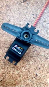 Servo Digital FEETECH FR5317M, Capacidad de 15 kg, Rotación Continua de 360 Grados, Alto Torque, Diseño <span class=keywords><strong>Vex</strong></span> Robotics, Metal y Plástico para Automóviles - Product Image 6