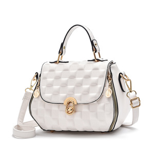 Sac fourre-tout structuré en cuir d'alligator avec bandoulière amovible, doublure en polyester boutonnée, imperméable, grande capacité, élégant, de luxe pour femme - Product Image 4