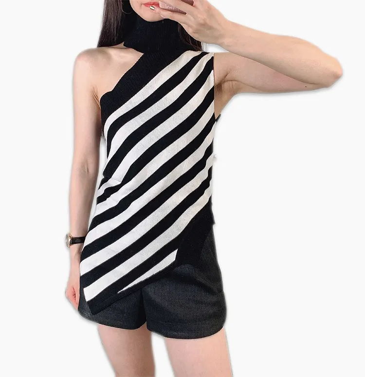 Lady's halter neck black with white stripe asymmetrical hem slim fashion knitted sleeveless women's sweaters