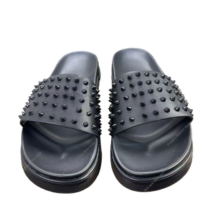 Chaussures décontractées classiques haut de gamme 2025 à bout rouge pour hommes, pantoufles de créateur à semelle épaisse pour femmes, sandales de luxe à rivets - Product Image 2