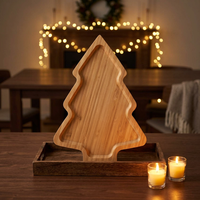Plateaux en bois écologiques et durables en forme de sapins de Noël, marron, personnalisables pour les bonbons et le fromage de Noël et de tous les jours