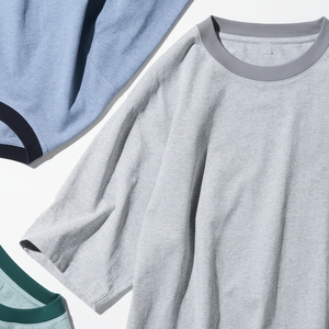 T-shirt décontracté en coton AIRism pour hommes manches courtes unisexe avec design surdimensionné Jersey Ringer en vente - Product Image 1