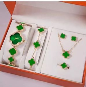 Petal Four-leaf Clover <strong>Women's</strong> <strong>Watch</strong> and Bracelet <strong>Set</strong> Different Color Ladies <strong>Watch</strong> and Bracelet <strong>Set</strong> for Gift - Product Image 6