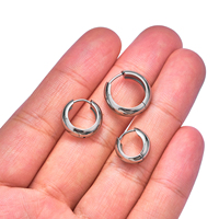 Anneau de septum clicker en titane ASTM F136 G23 16G anodisé multicolore pour piercing nez, cartilage d'oreille, hélix, tragus