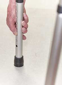 مشاية طبية قابلة للطي من الألومنيوم قابلة للتعديل، تصنيع مخصص بتقنية CNC لقطع الجراحة، مصممة للمعاقين مع إمكانية الحفر - Product Image 5